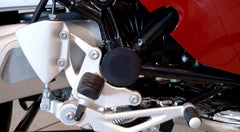 Hornig Swing arm pivot cover right, Black anodized | 0-4-38