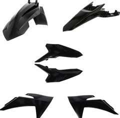 PLASTIC KIT, BLACK