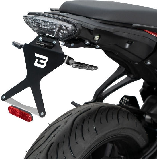 BARRACUDA LICENCE PLATE | YMTR7104-20