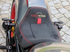 Cult-Werk HARLEY V ROD NIGHT ROD SPECIAL - Blinkerhalter gerade (BJ. 2002 - 2017) | HD-ROD022
