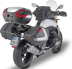 Givi Windscreen for BMW R 1200 R, R 1250 R, color clear, dim. HxW 49,5 x 46 cm | 147A
