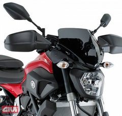GIVI Screen With Installation Kit Smoked - Abe | A2118G