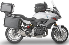 Givi Windscreen for BMW F 900 XR color light smoke, dim. HxW 49x43 cm, 23 cm higher than oe, fits oe headlight fairing | D5137S