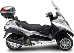 Givi Monokey Top Case Rack SR134 for Piaggio Mp3 125-250-300-400 06-11, Mp3 Touring 300/400 11, Mp3 Business/Sport 500 12-13, MP3 300 Business/Sport 12-14, plates and backrest included | SR134
