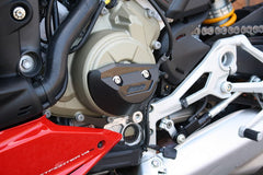 GSG MOTOTECHNIK Crash Pad Set, Retaining plate on the right Al bushes black anodized for Ducati Streetfighter V4 / V4 S (2020 -), Motorschutz | 5040-D37-SH