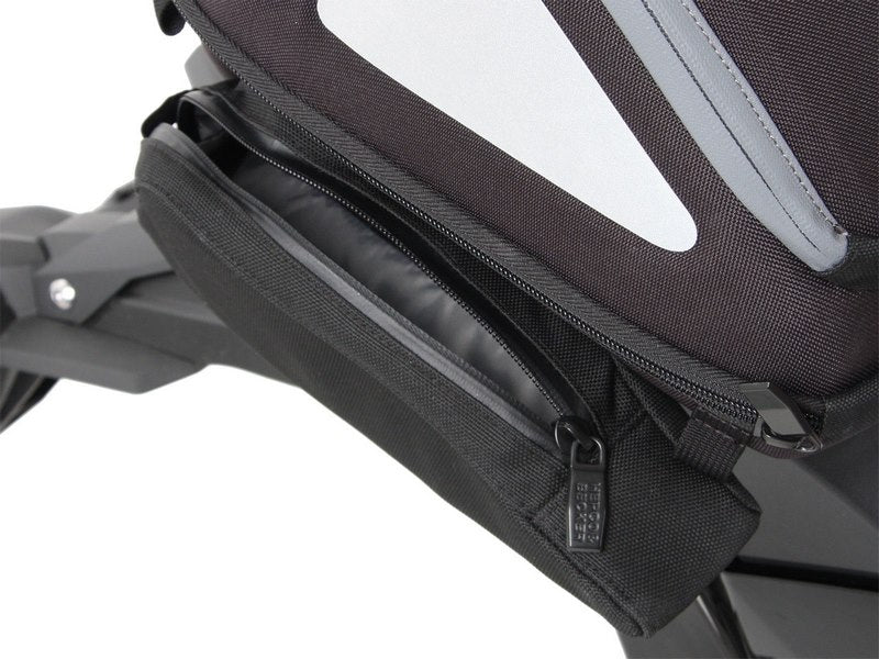 Hepco & Becker Royster rearbag with strap attachment-black | 640811 00 01