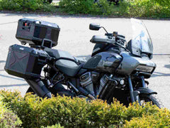 Hepco & Becker Side carrier cutout black incl. Xplorer black sideboxes for Harley Davidson Pan America (2021-) | 6517600 00 01-01-40