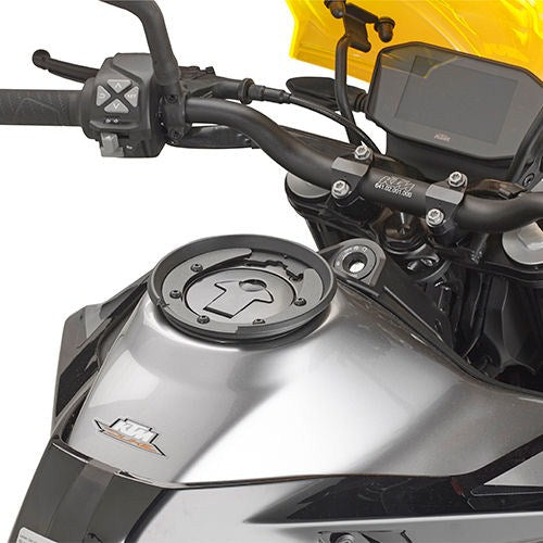 Kappa Specific flange for fitting the tank bags with TANKLOCK system | BF37K