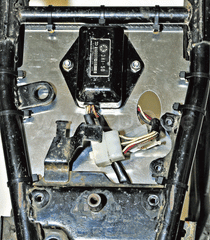 Kedo Electronic System "Basic", aluminum black, electrical mounting plate for free frame triangle, for mounting the original CDI / controller, including edge trim | 41782