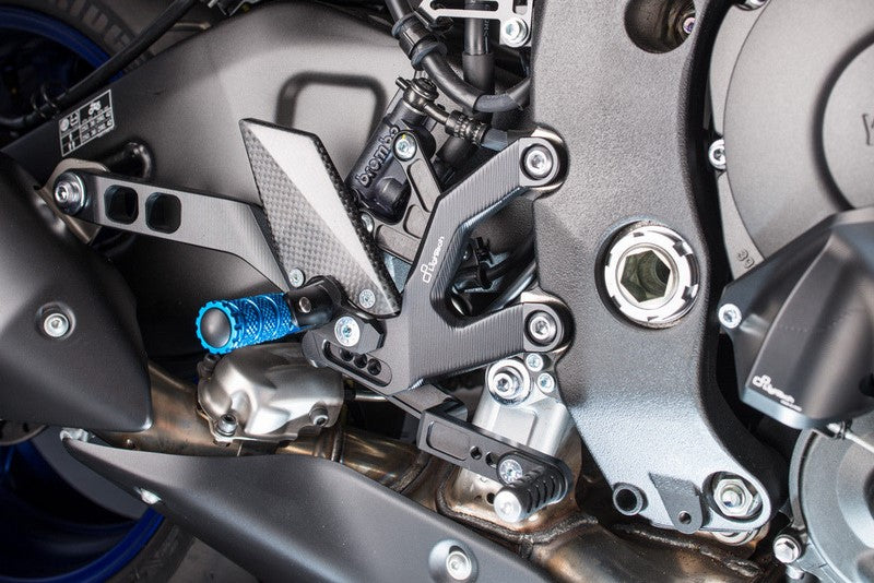 Lightech "R" VERSION" ADJ. REAR SETS - YAMAHA MT10 (16) | FTRYA011R