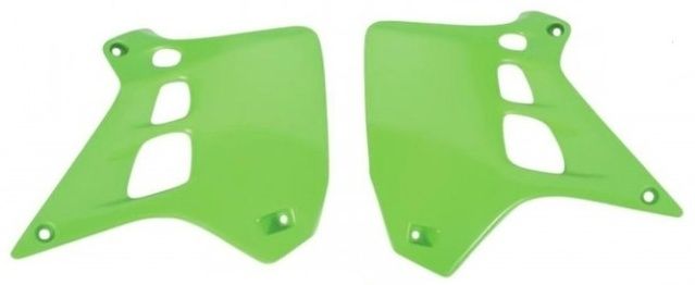 RADIATOR SCOOPS, GREEN