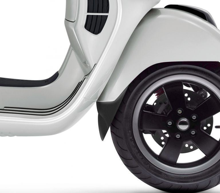 Pyramid Plastics Piaggio Vespa GT 125 Extenda Fenda Matte Black 2017> | 059500
