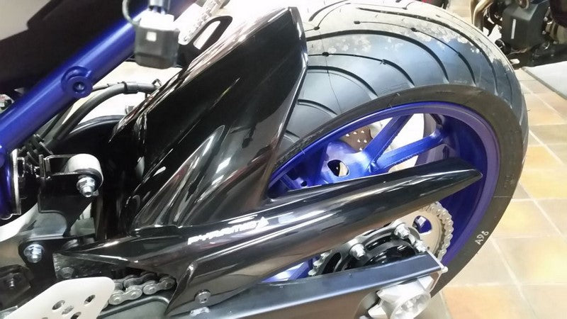 Pyramid Plastics Yamaha Tracer 700 Hugger Gloss Black 2015> | 072442B