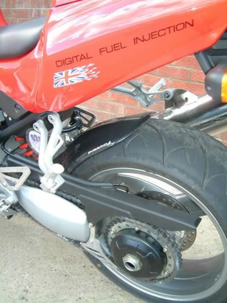 Pyramid Plastics Triumph T509 Speed Triple Hugger Gloss Black 1994>1998 | 07602B