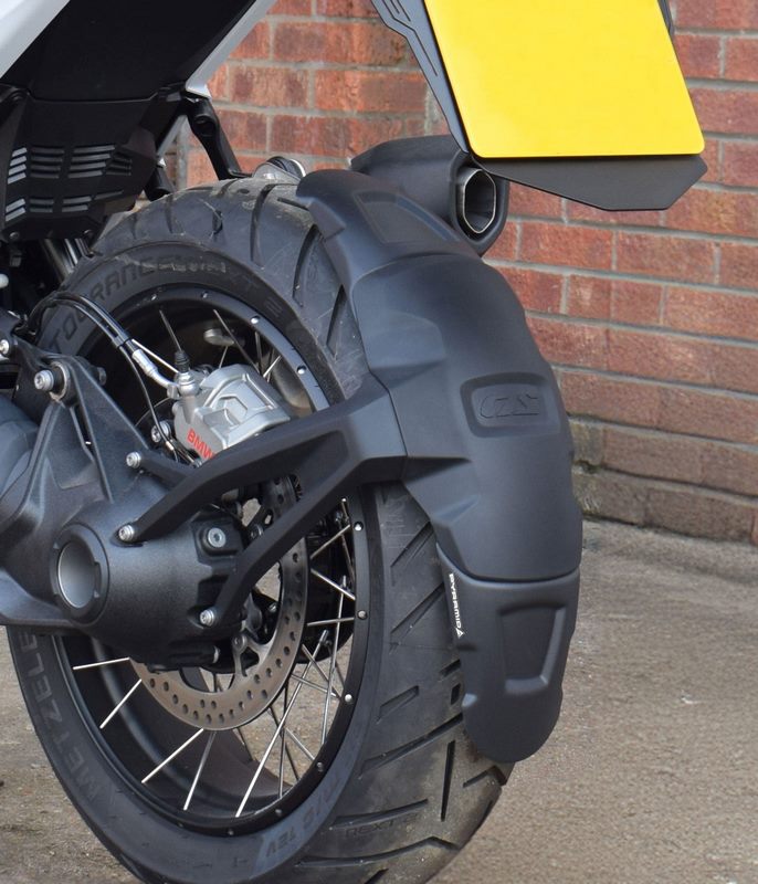 Pyramid Spray Guard Extension | Matte Black | BMW R 1300 GS 2023>Current | 082450M
