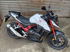 Pyramid Seat Cowl | Matte Black | Honda CB 750 Hornet 2023>Current | 11573M