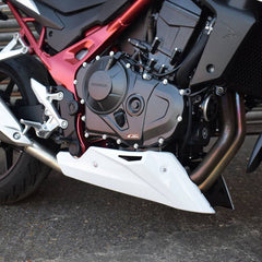 Pyramid Belly Pan | Graphite Black | Honda CB 750 Hornet 2023>2024 | 21577E