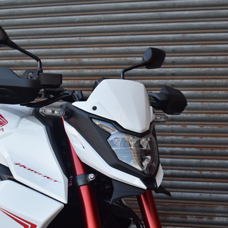 Pyramid Fly Screen | Pearl Glare White | Honda CB750 Hornet 2022>2024 | 21995C