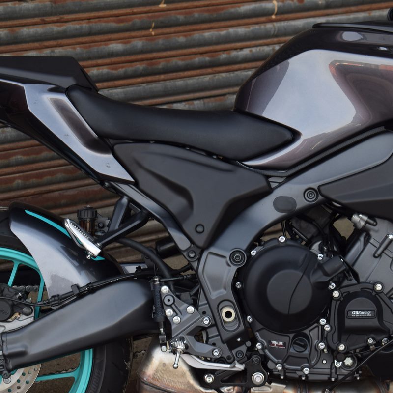 Pyramid Rear Infill Panels | Matte Black | Yamaha MT-09 2024> | 22147M