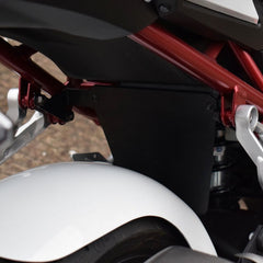Pyramid Shock Shield | Black | Honda CB750 Hornet 2023> | 811280
