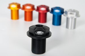 RD Moto Front axis aluminum bolt M18 x 1,5 mm | S1815B
