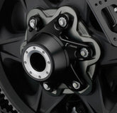 Rizoma Rear hub cover with protection | ZDM094