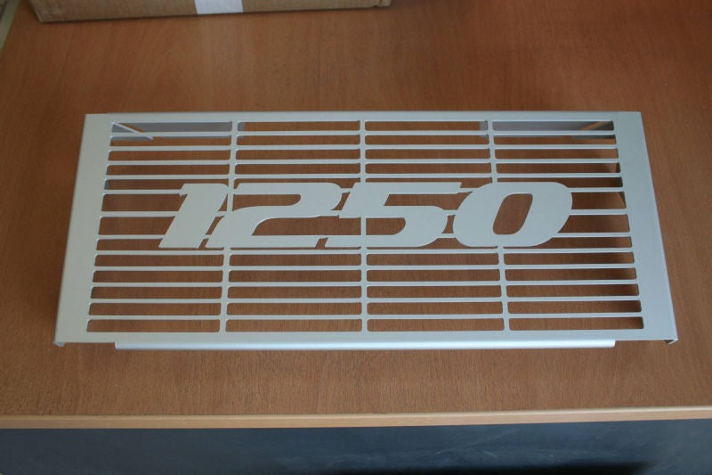 S2-Concept Radiator grille BANDIT 1250 | W12S4080