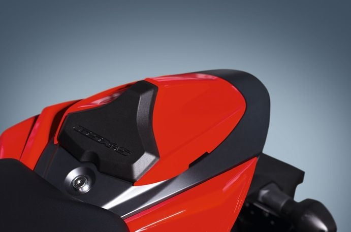Suzuki Single Seat Cover - Red | 45500-13810-YVZ