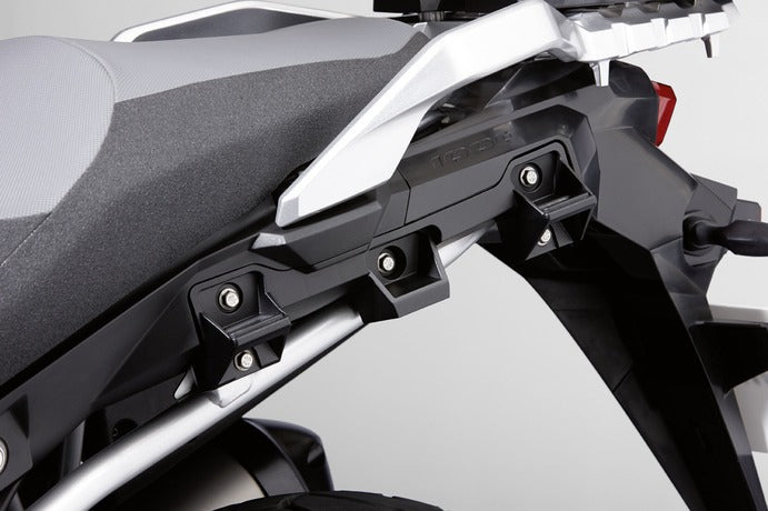Suzuki Sidecase bracket set dl650 | 93700-31820-000