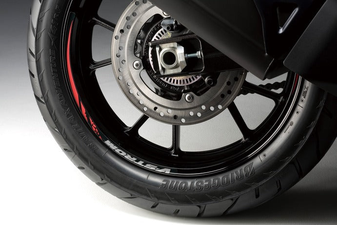 Suzuki Rear Wheel Decals 17 inch | 990D0-06LRW-RED
