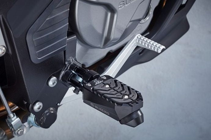 Suzuki Wider Footrest Set | 990D0-28K10-000