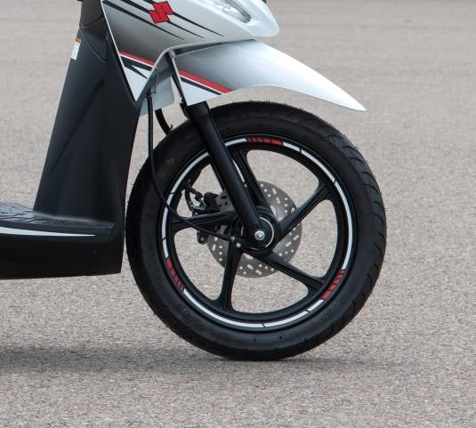 Suzuki Wheel Decals Red/White | 990D0-40J03-PAD