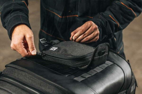SW MOTECH Legend Gear accessory bag LA10. Black. 1.5 l. | BC.TRS.00.412.20000
