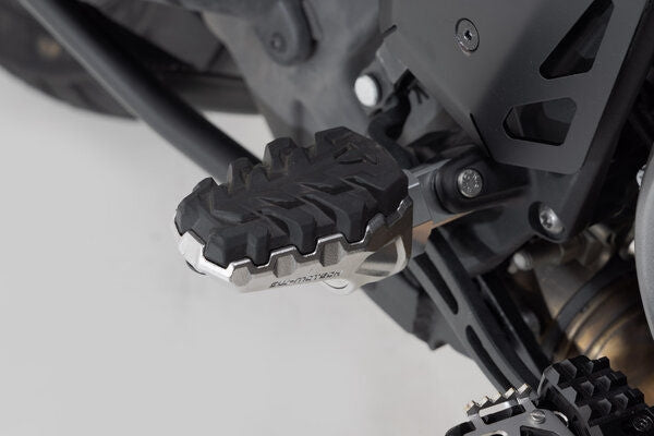 SW Motech EVO footrest kit | FRS.18.112.10000