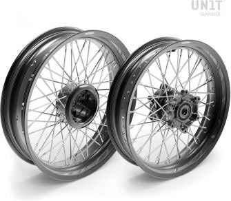 Unit Garage Pair of spoked wheels R850R 48M6 | 1579-tubeless