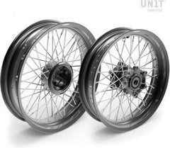 Unit Garage Pair of spoked wheels R850R 48M6 | 1579-tubeless