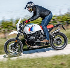 Unit Garage Kit NineT PARIS DAKAR GR86 with accessoires | 2416-URBANGS-A