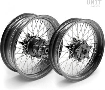 Unit Garage Pair of spoked wheels Yamaha MT09 ABS 48M6 | 2515-tubeless