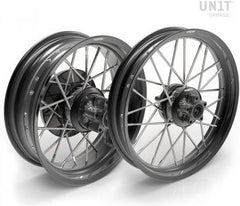 Unit Garage Pair of spoked wheels R18, R18 B, Transcontinental 24M9 | 3407