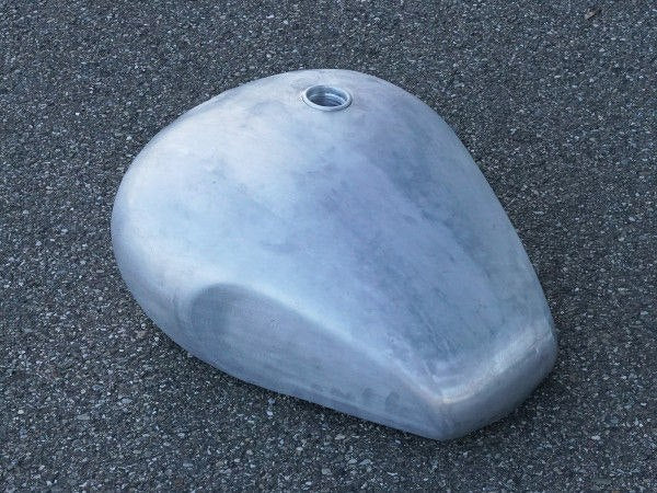 Wunderkind Aluminium gas tank Bigger Bobber® compl., Raw | 106874-F33