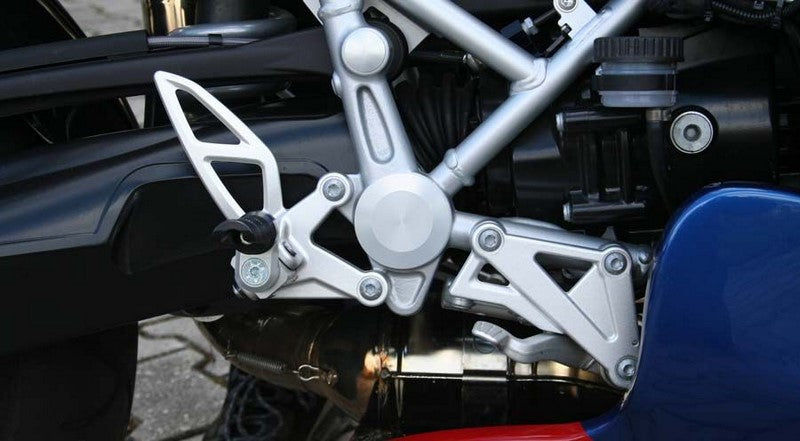 Hornig Swing arm pivot cover right, Anodized | 0-4-37