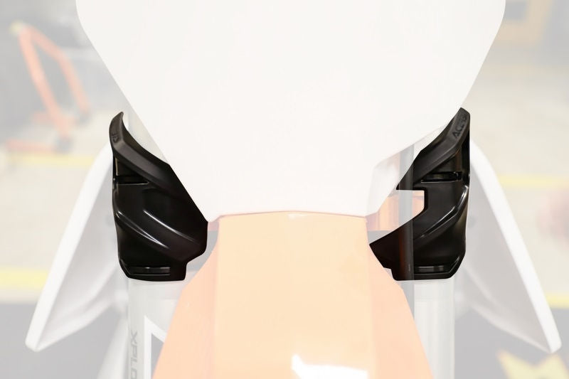 F-ROCK LOWER TRIPLECLAMP COVER, BLACK