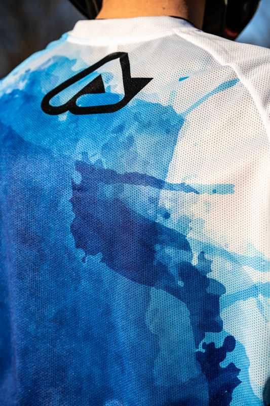 JERSEY J-WINDY VENTED WATERMARK, BLUE/WHITE