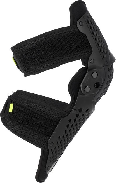 K035 KNEE GUARD, BLACK