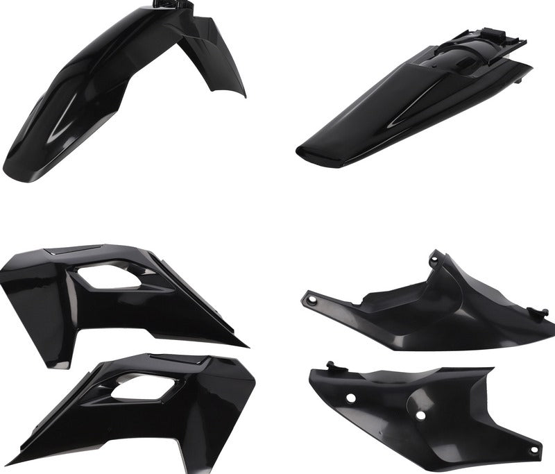 PLASTIC KIT, BLACK