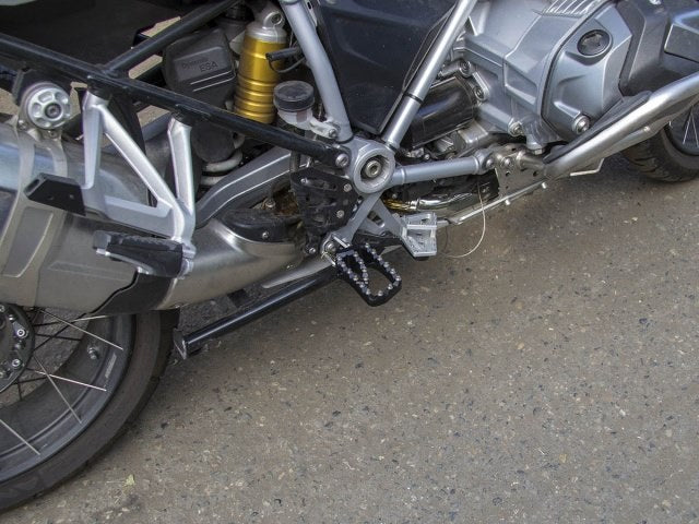 AltRider Adventure II Foot Pegs for the BMW R 1200 GS / R 1250 GS - Black | R118-2-2105