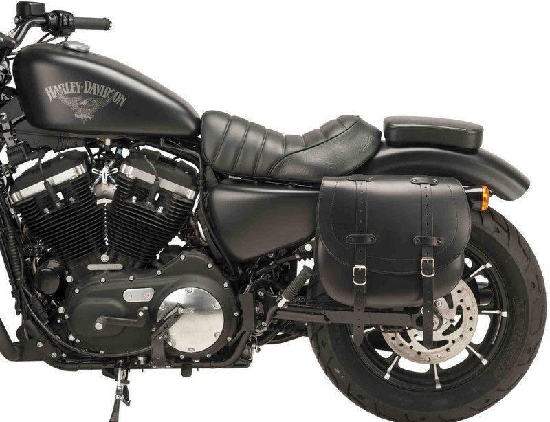 Custom Acces Hd Right Saddlebag, Black | AP0008N
