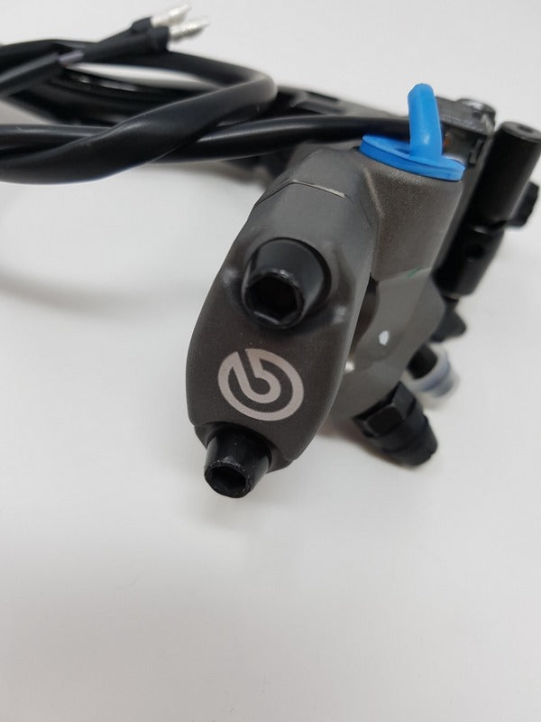 CNC Racing RADIAL BRAKE MASTER CYLINDER BREMBO 19RCS CORSA CORTA FOLD-UP LEVER 18-20 RATIO, Black | 110C74010