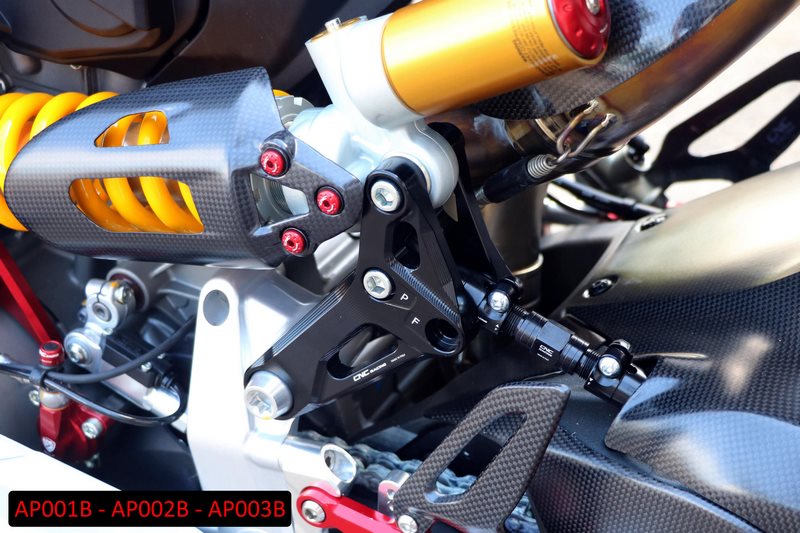 CNC Racing Rear suspension rod Ducati Panigale - Additional screw | AP003