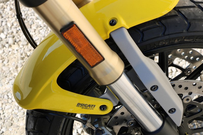 CNC Racing Front mudguard Ducati Scrambler 1100 screw set | KV442